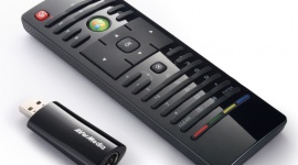 Telewizja i obraz 3D na Twoim komputerze? Z AVerMedią to możliwe LIFESTYLE, IT i technologie - To wszystko zasługa niewielkiego urządzenia AVerTV Volar HD Nano, które pozwoli w prosty sposób przekształcić komputer w prawdziwe centrum multimedialne. W zestawie użytkownik znajdzie rozbudowany pilot dla wygodnej obsługi.