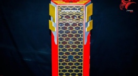 Modder niczym Tony Stark LIFESTYLE, IT i technologie - Iron Man to jeden z ciekawszych Avengersów. Nic więc dziwnego, że modder Infinity Atmo Sphere postanowił na chwilę wcielić się w Tony'ego Starka i stworzyć własną zbroję.