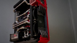 Ghost Rider i Master of Dimension najlepsi w CMW 2016 LIFESTYLE, IT i technologie - Przez 150 dni modderzy z całego świata starali się stworzyć dzieło, które zachwyci miłośników sprzętu komputerowego. Teraz, gdy Case Mod World Series 2016 wreszcie dobiegło końca, możemy w pełni podziwiać efekt ich prac.