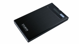 Zalman: miejsca na dysku nigdy dosyć! LIFESTYLE, IT i technologie - Za mało miejsca na dysku? Nic dziwnego – w dzisiejszych czasach pliki ważą coraz więcej i ciężko je pomieścić na jednym, nawet najbardziej pojemnym nośniku. Stąd wiele osób sięga po adaptery dla dysków zewnętrznych, takie jak VE350 od Zalmana.