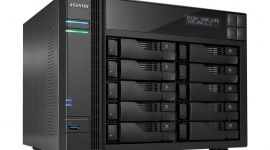 Asustor prezentuje NAS o pojemności 100 TB LIFESTYLE, IT i technologie - Gdy firma osiągnie już odpowiedni pułap rozwoju, żarty się kończą, a urządzenia, z jakich korzysta się w takim miejscu, muszą być najwyższej klasy. Asustor przekonuje, że taki właśnie jest jego dysk sieciowy NAS AS6210T.
