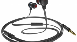 Cooler Master: dokanałowe słuchawki dla użytkowników smartfonów LIFESTYLE, IT i technologie - Cooler Master w swojej ofercie, prócz gamingowch słuchawek nausznych, posiada także coś dla osób preferujących mniejsze, bardziej poręczne urządzenia: słuchawki dokanałowe MasterPulse In-Ear. Technologia Bass FX czy wbudowany mikrofon, to tylko niektóre zalety tego modelu.