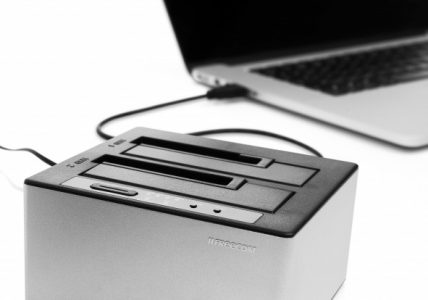 Freecom wprowadza serię wysokiej jakości stacji dokujących do dysków twardych