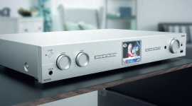 Nowy poziom sprzętu Hi-Fi – Hama przedstawia cyfrowy hybrydowy tuner cyfrowy DIT LIFESTYLE, IT i technologie - Dzięki nowemu cyfrowemu hybrydowemu tunerowi DIT2010SR od firmy Hama skorzystamy z zasobów ponad 20 tysięcy stacji radiowych oraz ponad 10 tysięcy podcastów, również bez podłączonego komputera.