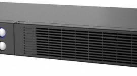 VI 500 R1U LIFESTYLE, IT i technologie - Zasilacze awaryjne kojarzone są z biznesem. Tymczasem PowerWalker od lat produkuje urządzenia przeznaczone także dla zwykłych, domowych użytkowników. Co więcej, ich nowy UPS VI 500 R1U można zamontować w miejscach, które do tej pory były niedostępne dla tego typu urządzeń.