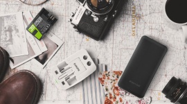 7 gadżetów, które przydadzą Ci się w podróży LIFESTYLE, IT i technologie - W obecnych czasach, pakując walizkę na wakacje, zabieramy nie tylko strój kąpielowy, ręcznik i parawan. Musimy także pamiętać o urządzeniach elektronicznych, z którymi nie rozstajemy się na co dzień.