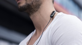 Słuchawki Hama Pure Passion z technologią Dual Speaker LIFESTYLE, IT i technologie - Do portfolio produktów marki Hama dołączył zestaw słuchawkowy Bluetooth Pure Passion, wyposażony w technologię podwójnych głośników Dual Speaker, cyfrowe przetwarzanie dźwięku oraz zintegrowanego pilota oferującego kilka funkcjonalności.